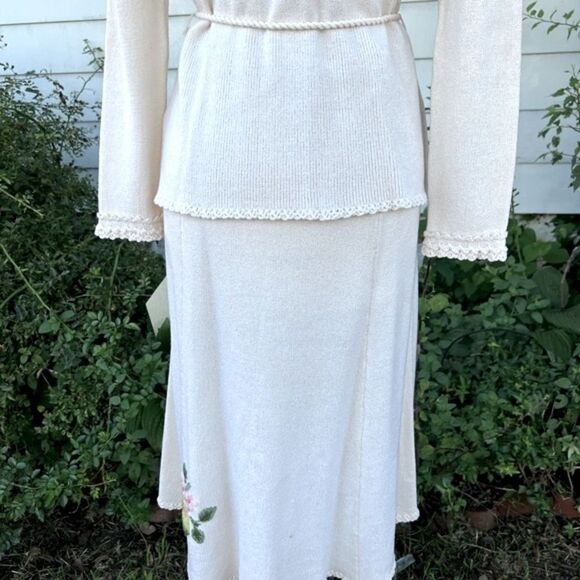 Vintage 1970’s Miss JoAnn Knitted Midi Skirt Set Embroidered Flowers Sz 14 - Picture 10 of 14
